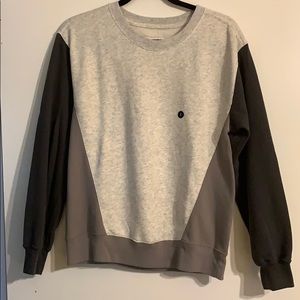 Super soft Abercrombie sweater. Brand new!